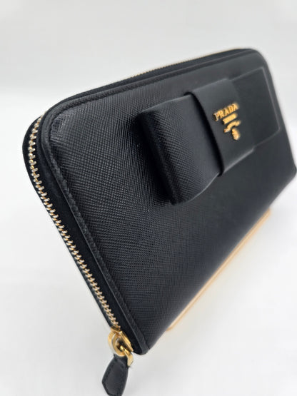 Prada Long Wallet (Pre-owned)