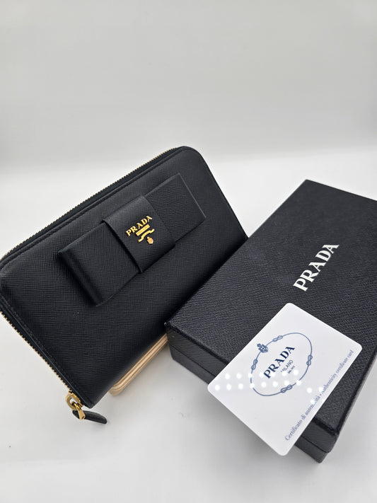 Prada Long Wallet (Pre-owned)