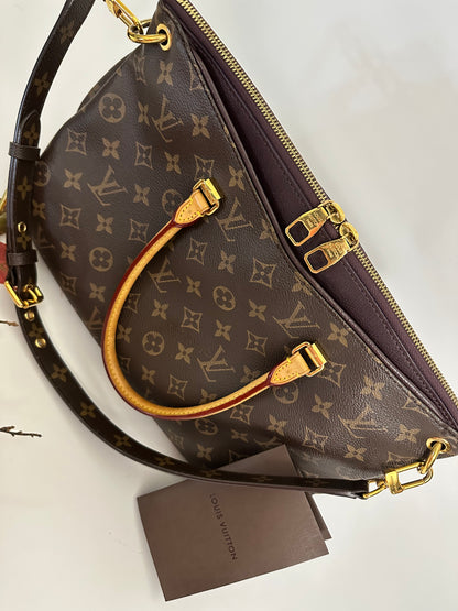 Louis Vuitton Pallas Monogram